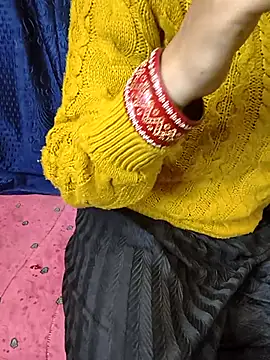 kaveerpooja947 online show from January 8, 4:13 pm