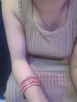 kaveerpooja947 online show from May 26, 6:28 pm