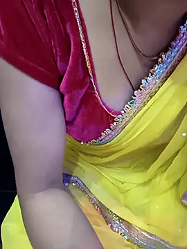 kaveerpooja947 online show from May 14, 4:48 pm