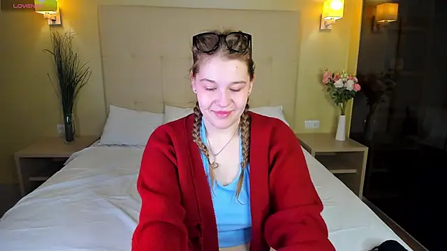 Snapshot of Colleen_Blake chatting on November 29, 10:37 am Colleen Blake online show from November 29, 10:37 am