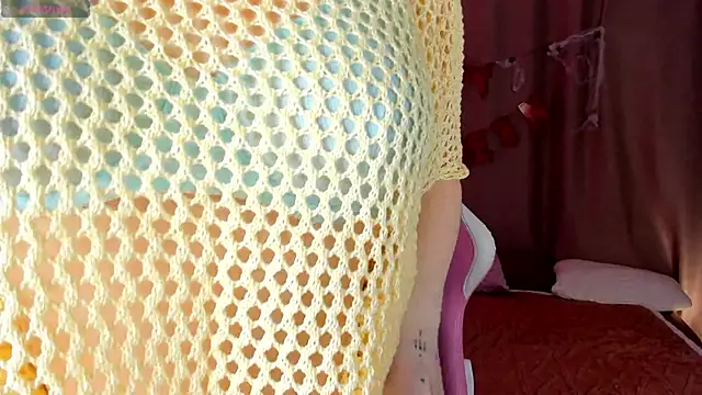 Snapshot of Colleen_Blake chatting on October 27, 5:03 pm Colleen Blake online show from October 27, 5:03 pm