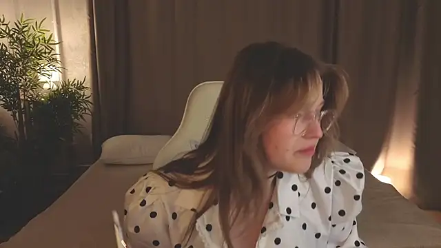 Colleen Blake online show from March 27, 4:52 pm