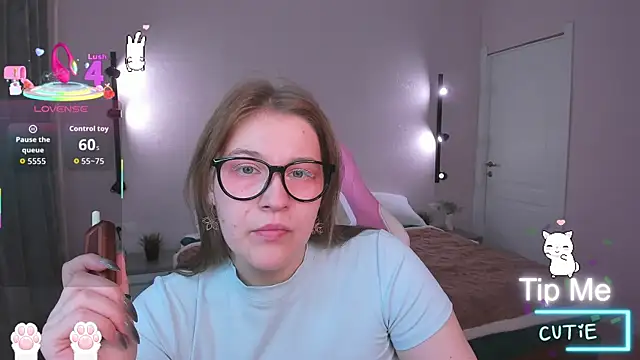 Colleen Blake online show from September 26, 3:52 pm