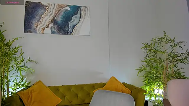 Colleen Blake online show from June 2, 5:13 pm