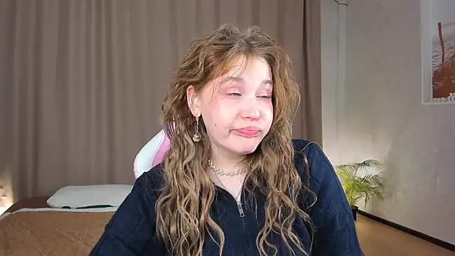 Colleen Blake online show from October 6, 3:57 pm