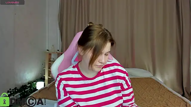 Snapshot of Colleen_Blake chatting on November 30, 4:52 pm Colleen Blake online show from November 30, 4:52 pm