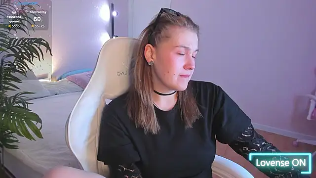 Colleen Blake online show from February 2, 4:39 pm