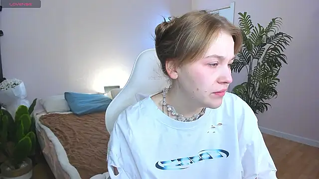 Colleen Blake online show from February 23, 4:40 pm