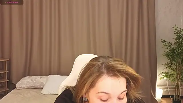 Colleen Blake online show from March 1, 4:51 pm