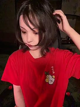 lalallalalaa- online show from March 7, 1:05 pm