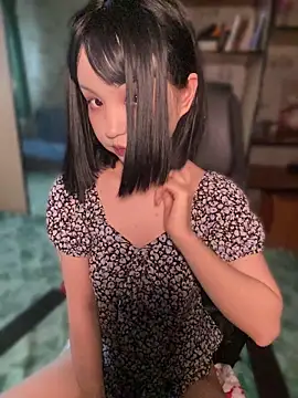 lalallalalaa- online show from April 15, 12:10 pm