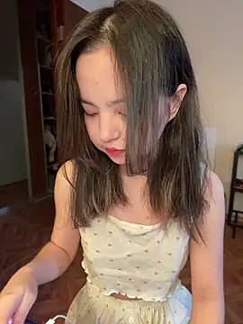 lalallalalaa- online show from February 18, 3:42 am