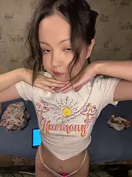 lalallalalaa- online show from October 3, 3:02 pm