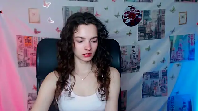  SusieSu  online show from April 23, 6:42 am