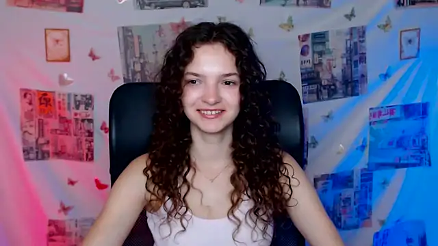  SusieSu  online show from June 11, 6:21 am