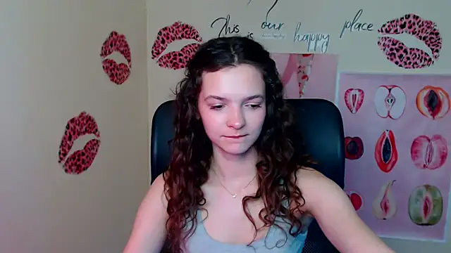  SusieSu  online show from March 31, 12:18 pm