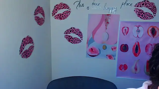  SusieSu  online show from March 22, 7:21 am