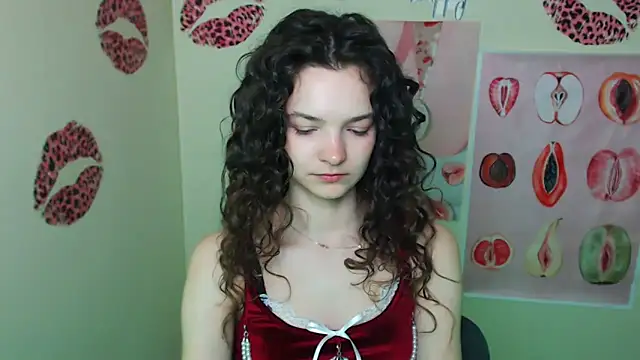  SusieSu  online show from March 19, 7:30 am