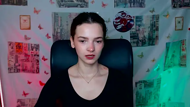  SusieSu  online show from April 14, 6:29 am