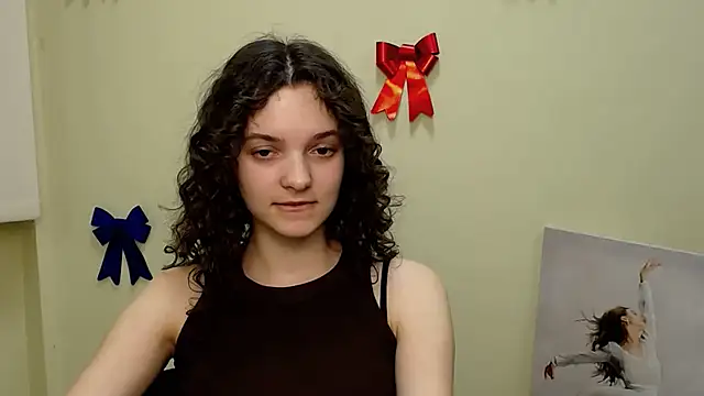  SusieSu  online show from February 25, 1:10 pm