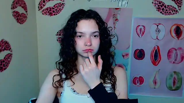  SusieSu  online show from February 23, 7:20 am