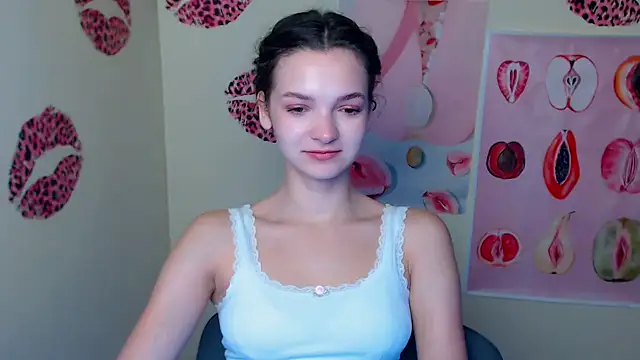  SusieSu  online show from October 2, 6:28 am