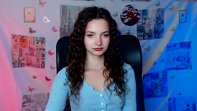  SusieSu  online show from May 11, 6:27 pm