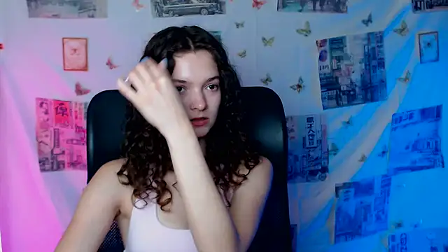  SusieSu  online show from June 19, 4:40 am
