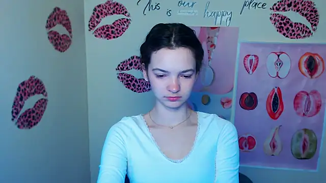  SusieSu  online show from March 18, 7:22 am