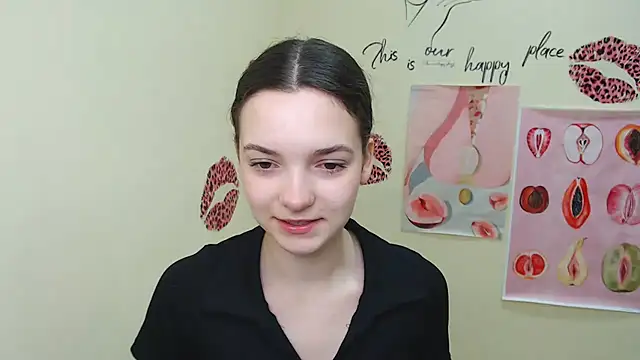  SusieSu  online show from February 13, 7:35 am