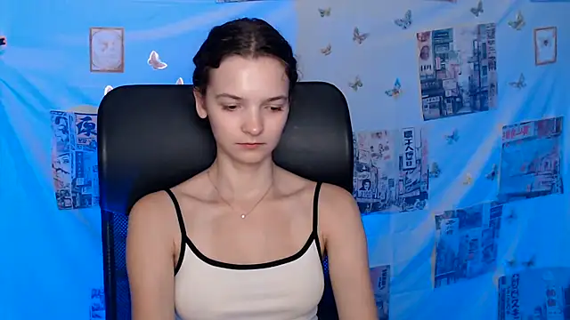  SusieSu  online show from July 13, 12:26 pm