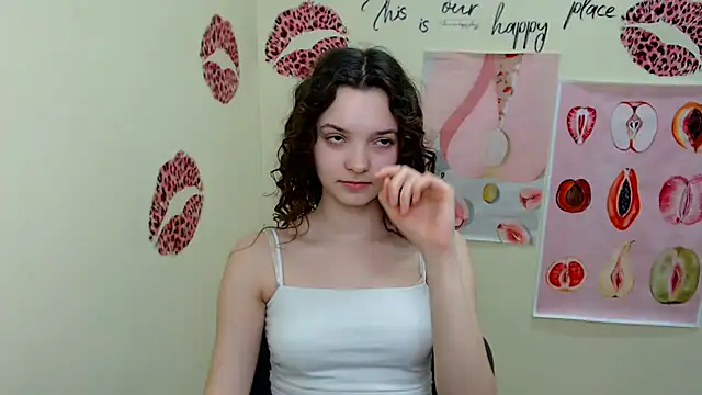  SusieSu  online show from March 20, 10:43 am