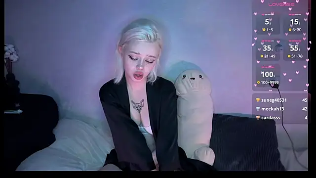 SusieEvans online show from September 14, 9:26 pm