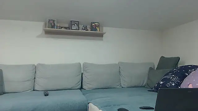 Snapshot of Ingerasul833 chatting on October 27, 5:03 pm Ingerasul833 online show from October 27, 5:03 pm