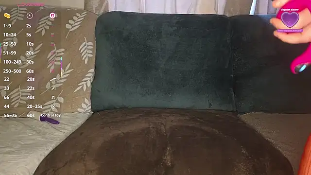 freyadivine online show from March 23, 11:43 am