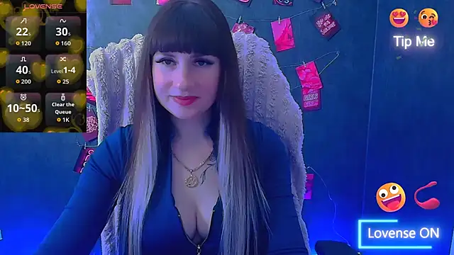 Snapshot of Violla_My chatting on May 14, 5:37 am Violla My online show from May 14, 5:37 am