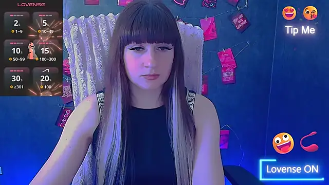 Snapshot of Violla_My chatting on May 7, 5:33 am Violla My online show from May 7, 5:33 am