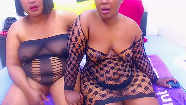 Snapshot of LICKABLEASSxxxx chatting on November 11, 4:29 am LICKABLEASSxxxx online show from November 11, 4:29 am