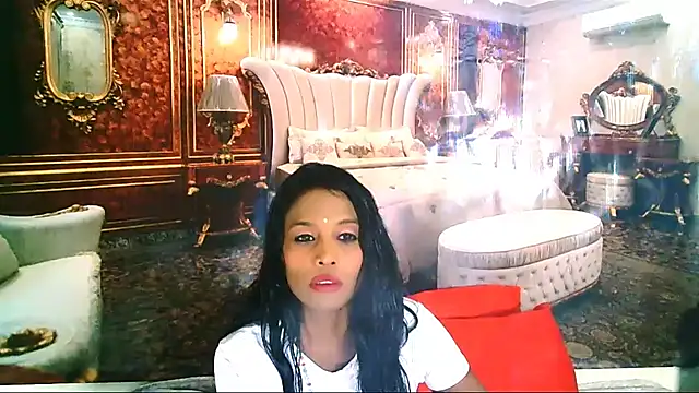 Snapshot of IndianLoveBug chatting on September 22, 5:19 pm IndianLoveBug online show from September 22, 5:19 pm