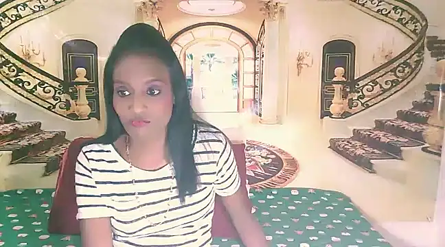 Snapshot of IndianLoveBug chatting on December 28, 5:14 pm IndianLoveBug online show from December 28, 5:14 pm