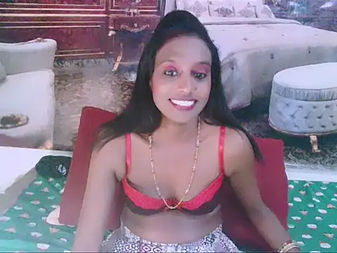 Snapshot of IndianLoveBug chatting on December 29, 8:58 pm IndianLoveBug online show from December 29, 8:58 pm