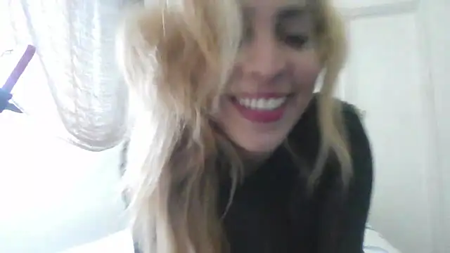 Snapshot of Gabrielleof chatting on March 11, 5:02 pm Gabrielleof online show from March 11, 5:02 pm