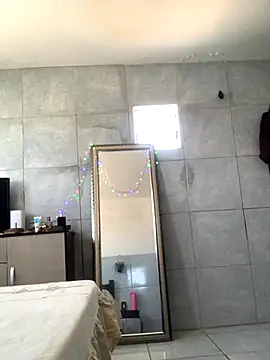 Gabrielleof online show from December 4, 3:33 pm