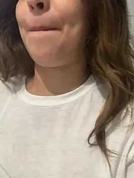 Gabrielleof online show from April 14, 1:49 pm