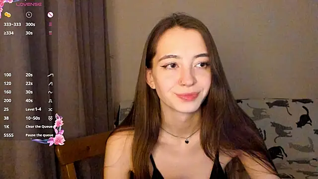 EvaBradley online show from December 16, 7:07 pm