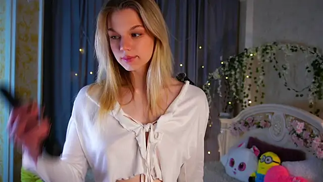 EdlinAlliston online show from January 11, 2:46 pm