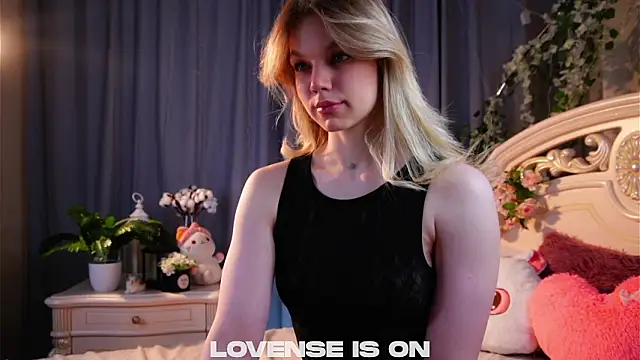 EdlinAlliston online show from February 26, 3:23 pm