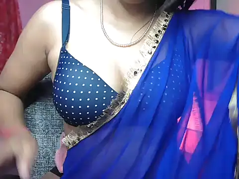 Cute-Hazel online show from February 21, 12:38 am