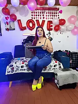 keila j online show from February 19, 10:12 am