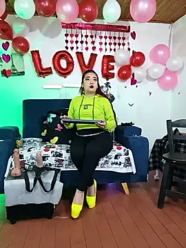 keila j online show from February 17, 10:01 am